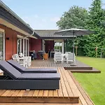 Malwina - 800m From The Sea By Interhome Vakantiehuis *