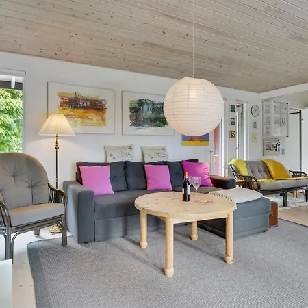 Vakantiehuis Malwina - 800m From The Sea By Interhome *