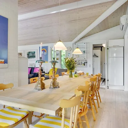Malwina - 800m From The Sea By Interhome Bøtø By