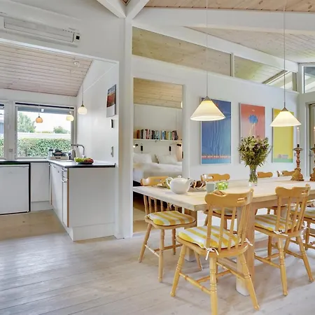 Vakantiehuis Malwina - 800m From The Sea By Interhome *