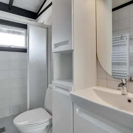 Malwina - 800m From The Sea By Interhome *